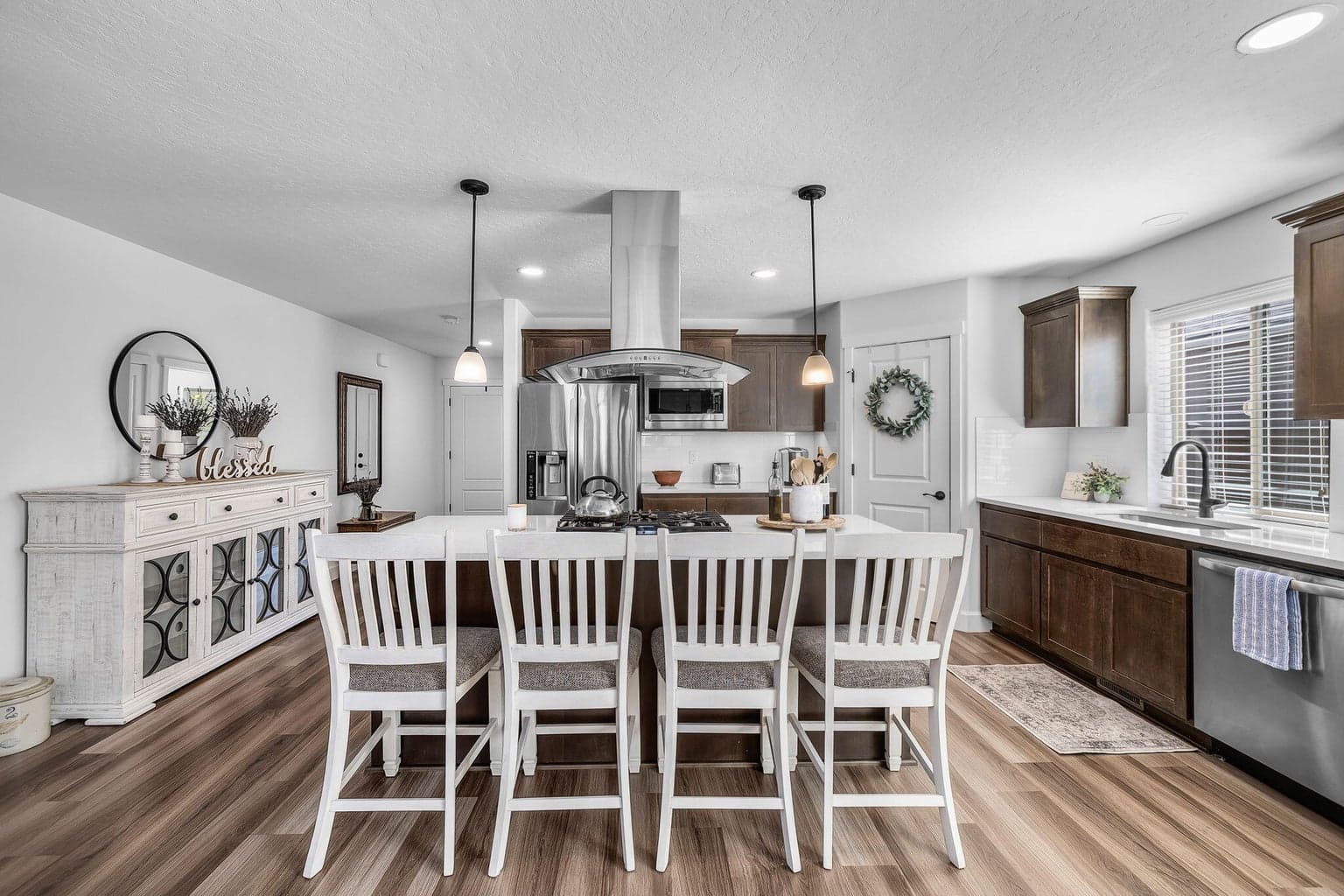 Photo of 2925 NW 23rd Street 11 of 48