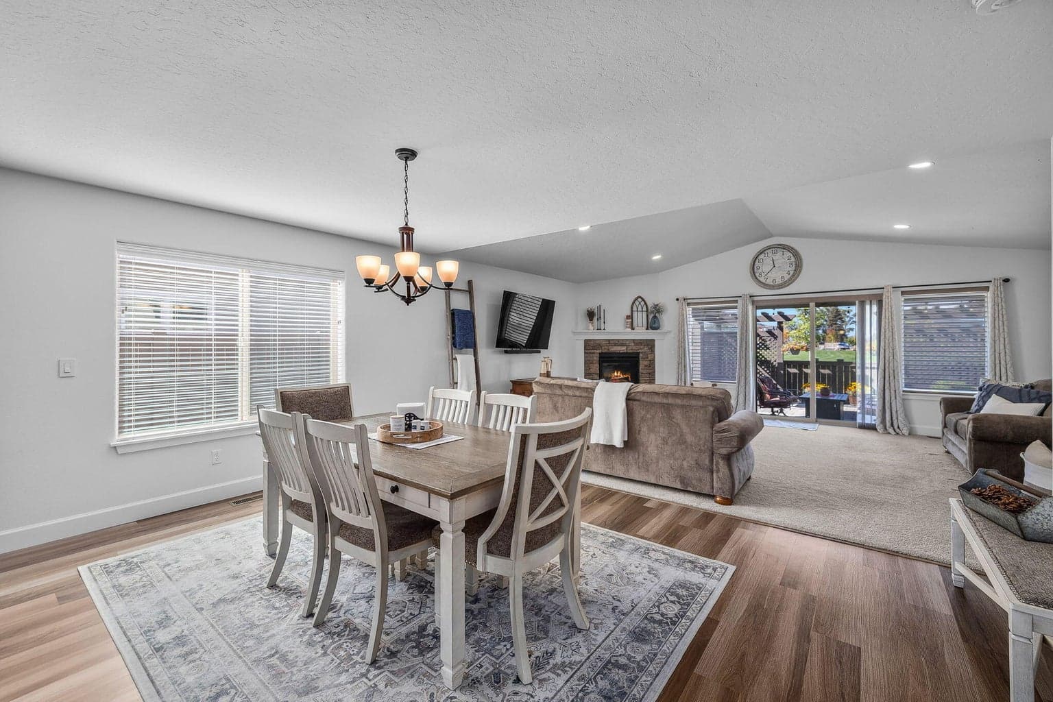 Photo of 2925 NW 23rd Street 12 of 48