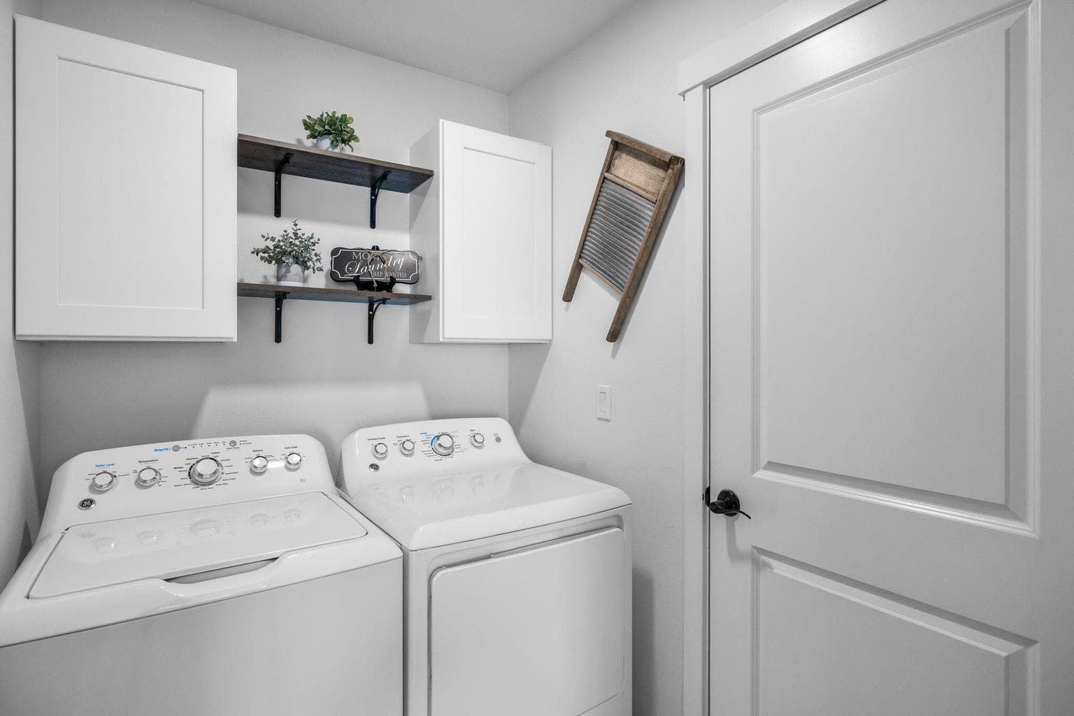 Photo of 2925 NW 23rd Street 29 of 48