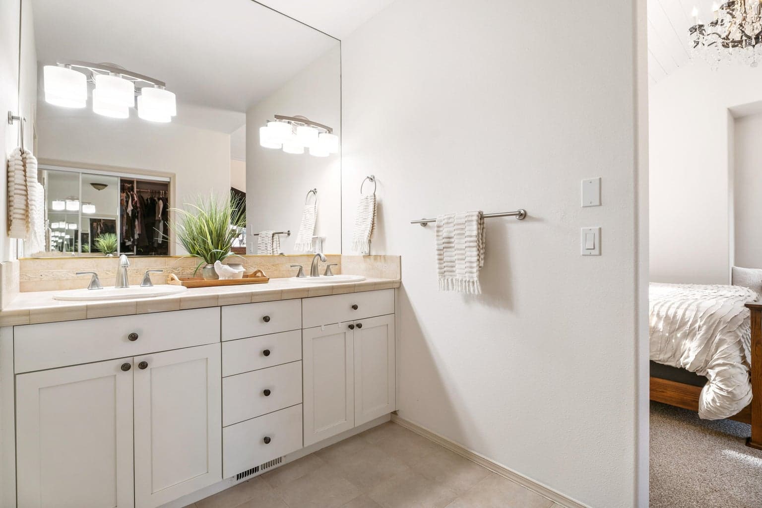 Photo of 2605 Thrush Court 17 of 51
