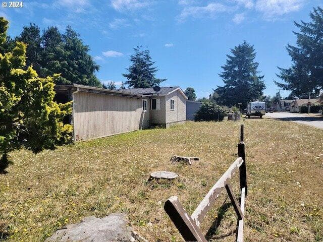 250 North, Bandon, 97411