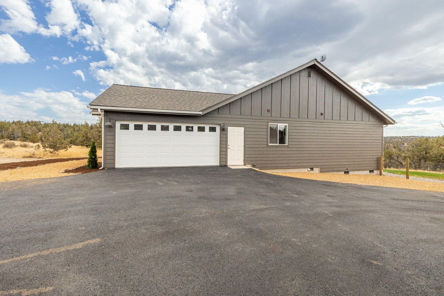 Photo of 9469 Odessa 5 of 64