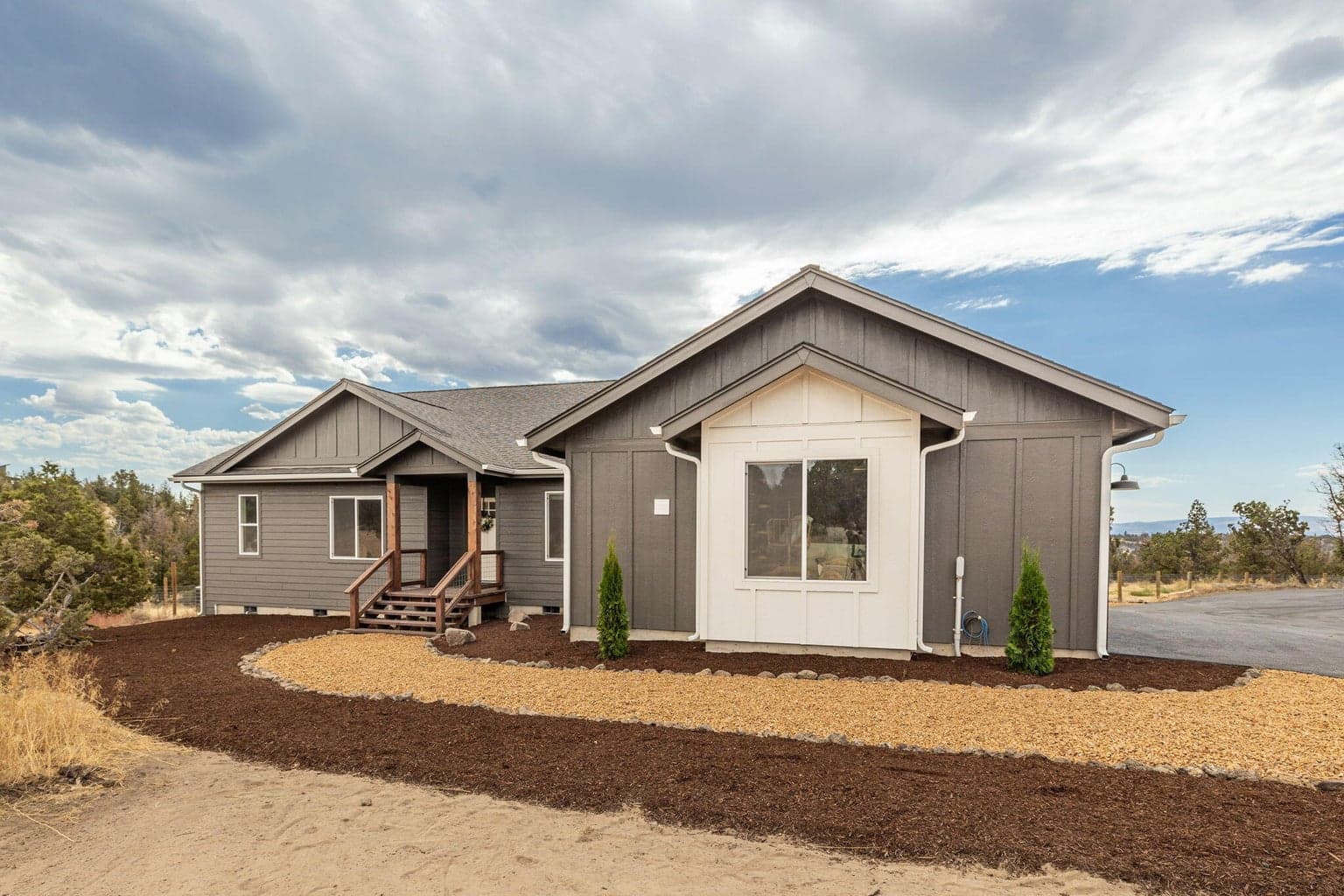 Photo of 9469 Odessa 4 of 64