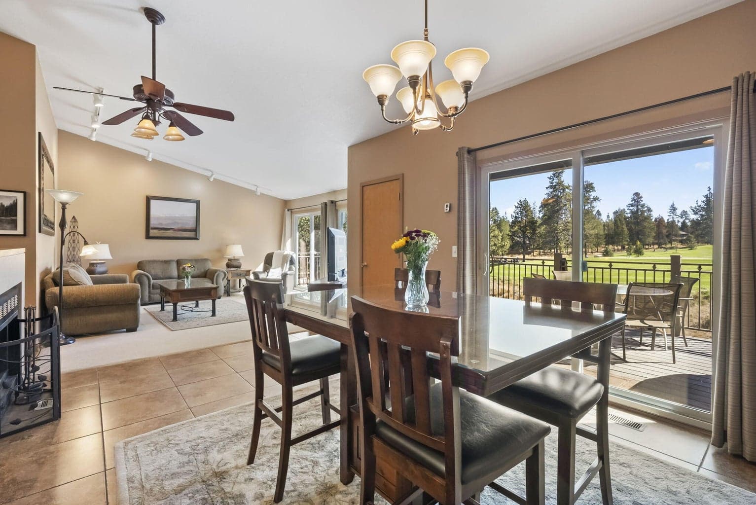 Photo of 57766 Umpqua Lane 15 of 68