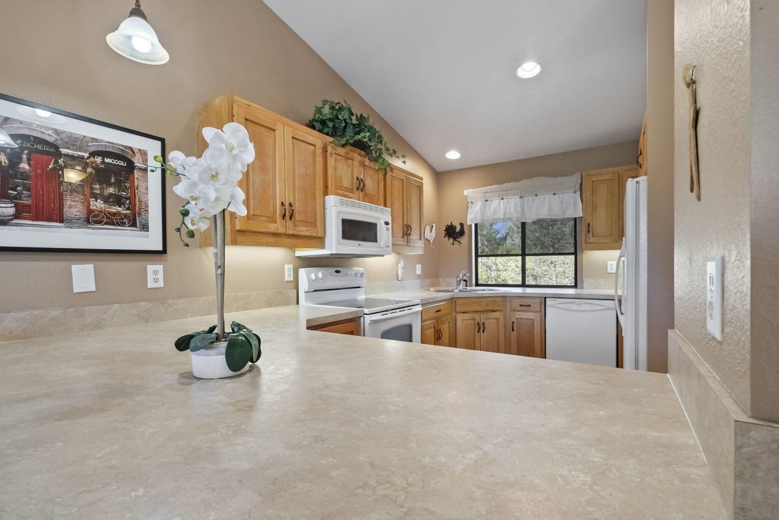 Photo of 57766 Umpqua Lane 16 of 68