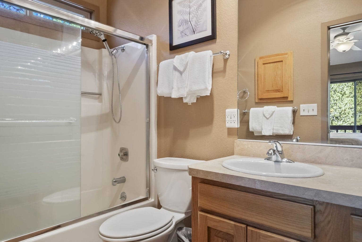 Photo of 57766 Umpqua Lane 23 of 68