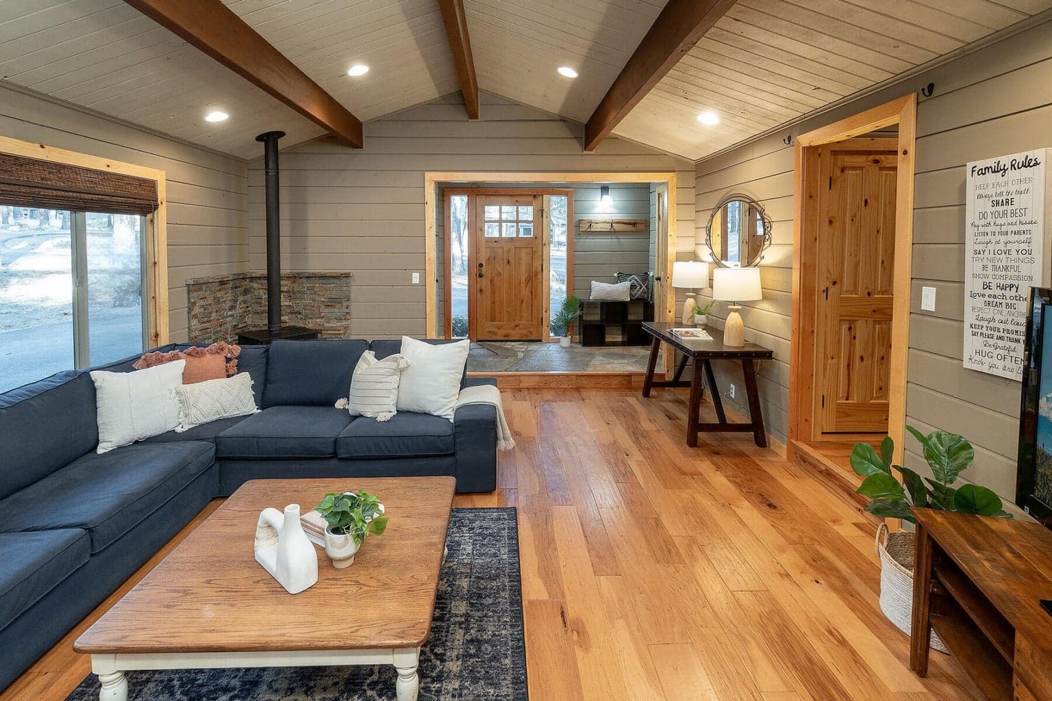 Photo of 57400 Quartz Mountain Lane 4 of 25