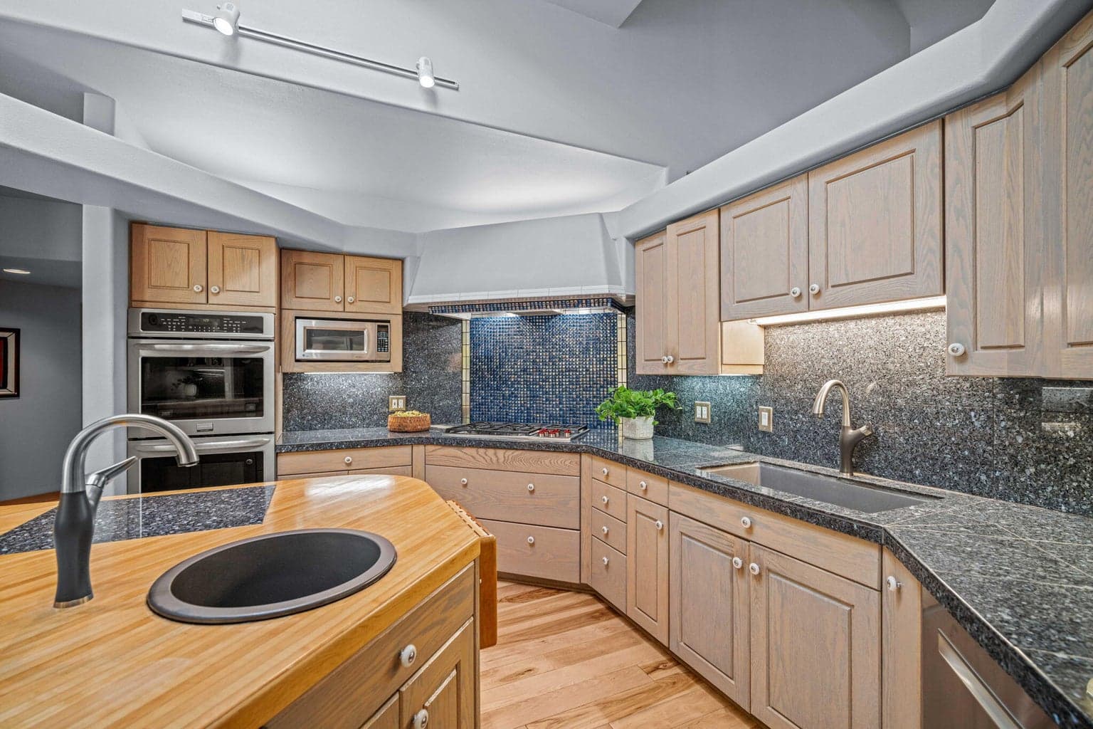 Chefs kitchen with double ovens