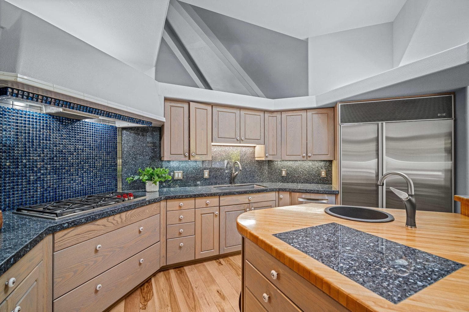 Newer Wolf gas cooktop