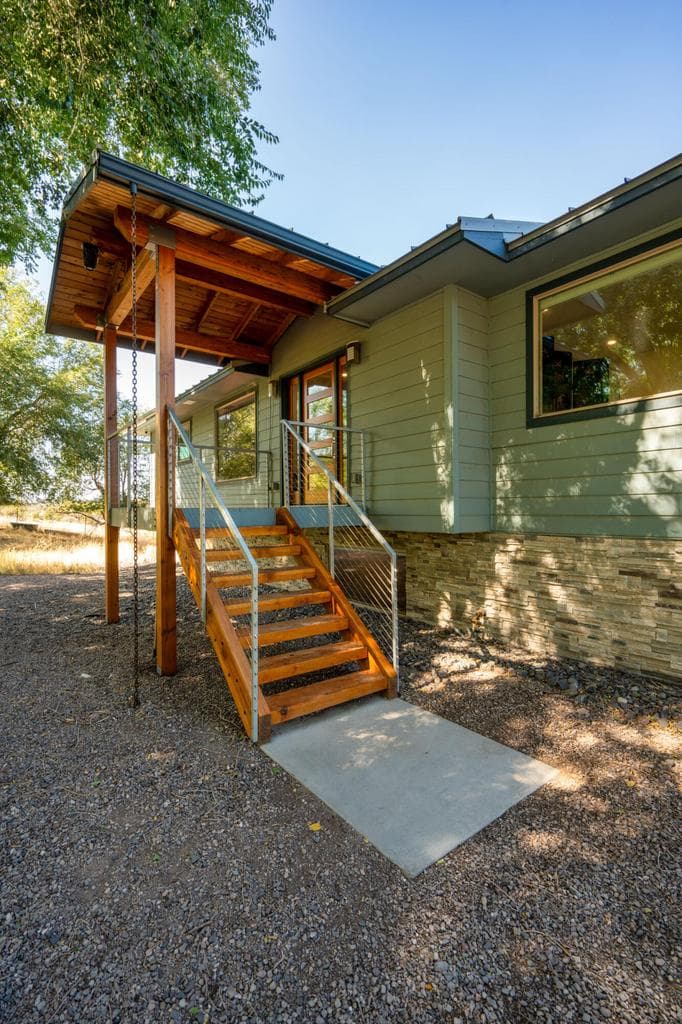 Photo of 1585 59th 2 of 85