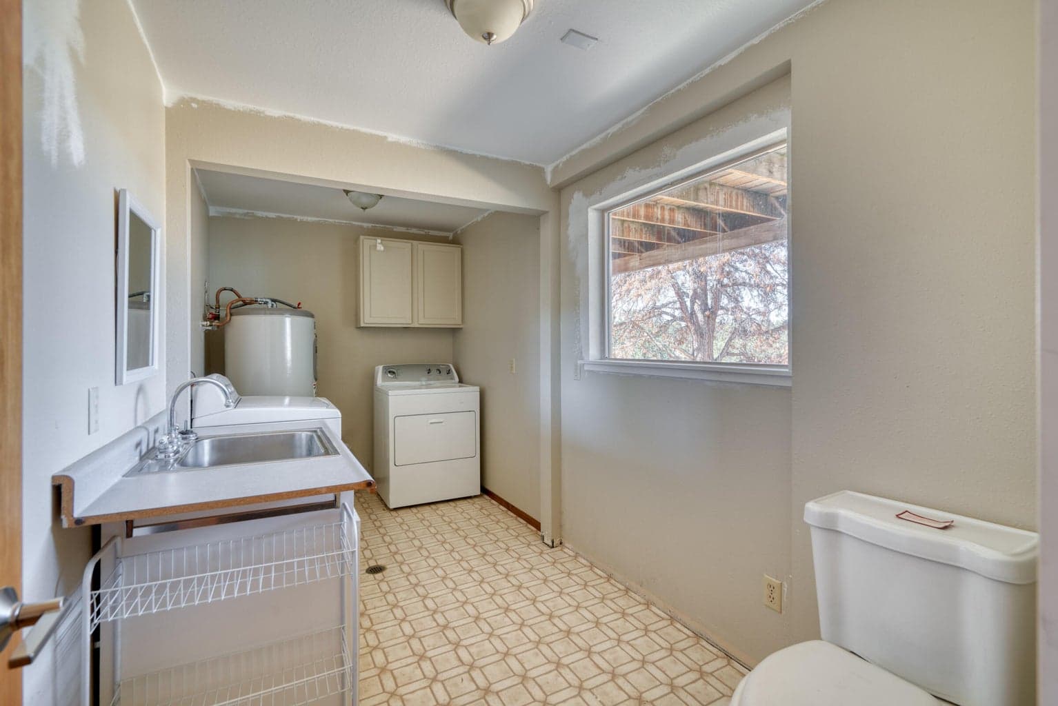 Photo of 1585 NW 59th Street 62 of 85