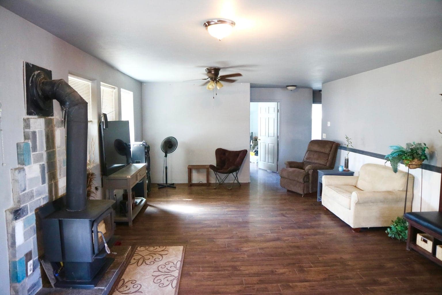 Photo of 16695 Conifer Court 4 of 15