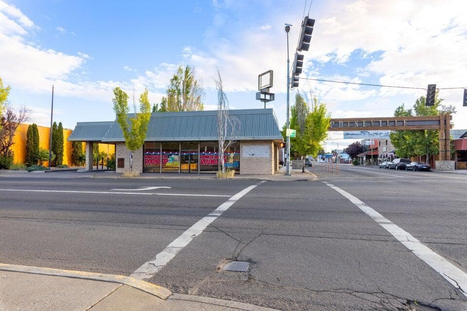 Photo of 103 3rd 4 of 27