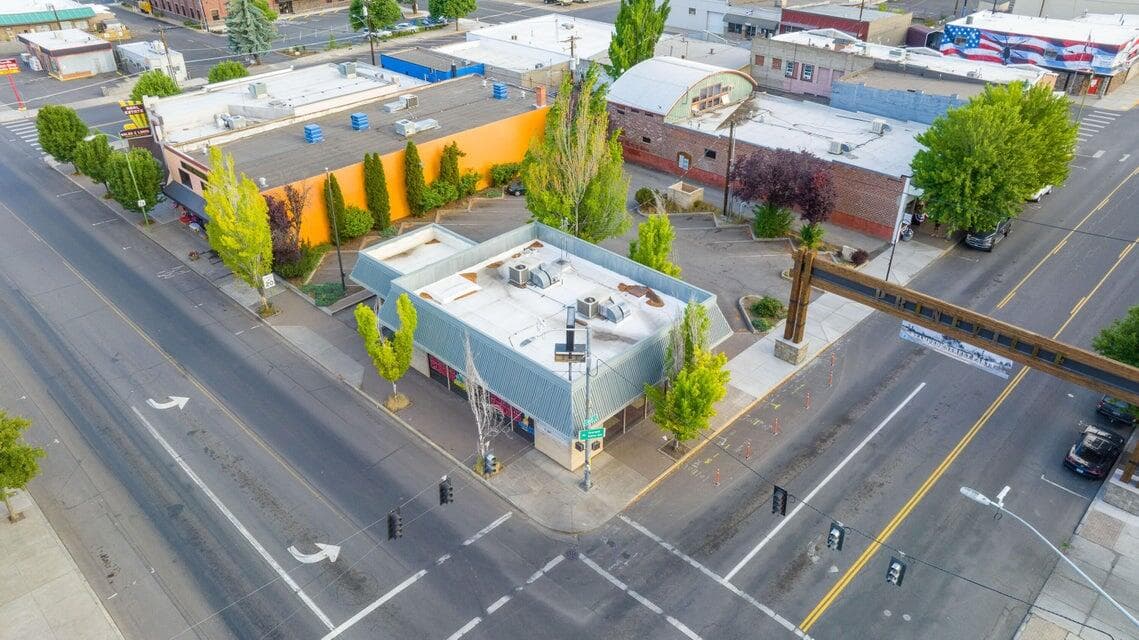 Photo of 103 NW 3rd Street 17 of 27