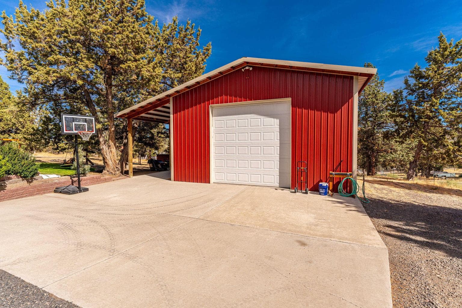 Photo of 15400 SE Winchester Loop 31 of 48