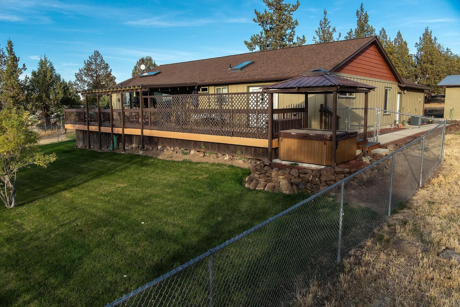 Photo of 6853 SE Jerry Drive 31 of 36