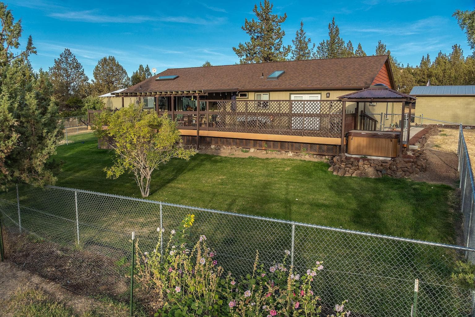 Photo of 6853 SE Jerry Drive 30 of 36