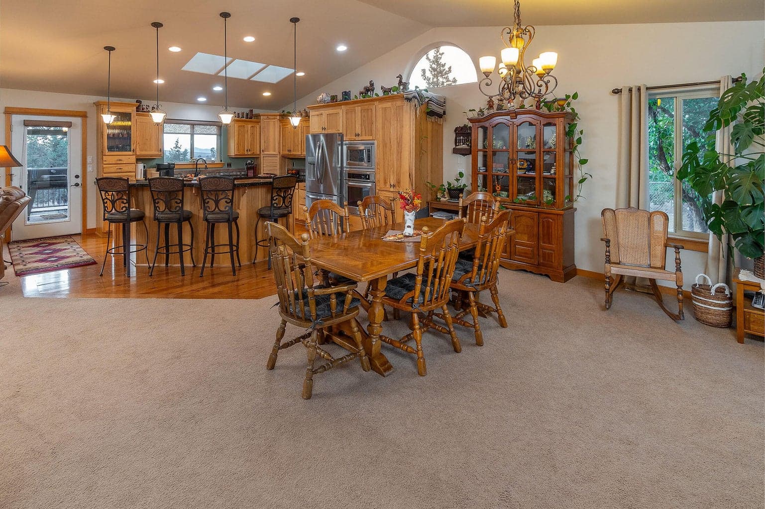 Photo of 6853 SE Jerry Drive 17 of 36