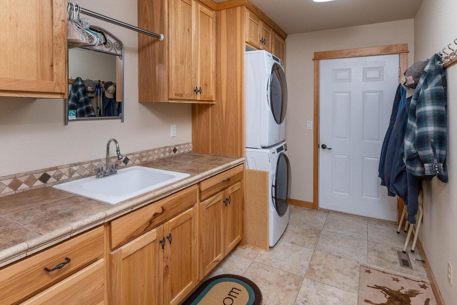Photo of 6853 SE Jerry Drive 26 of 36