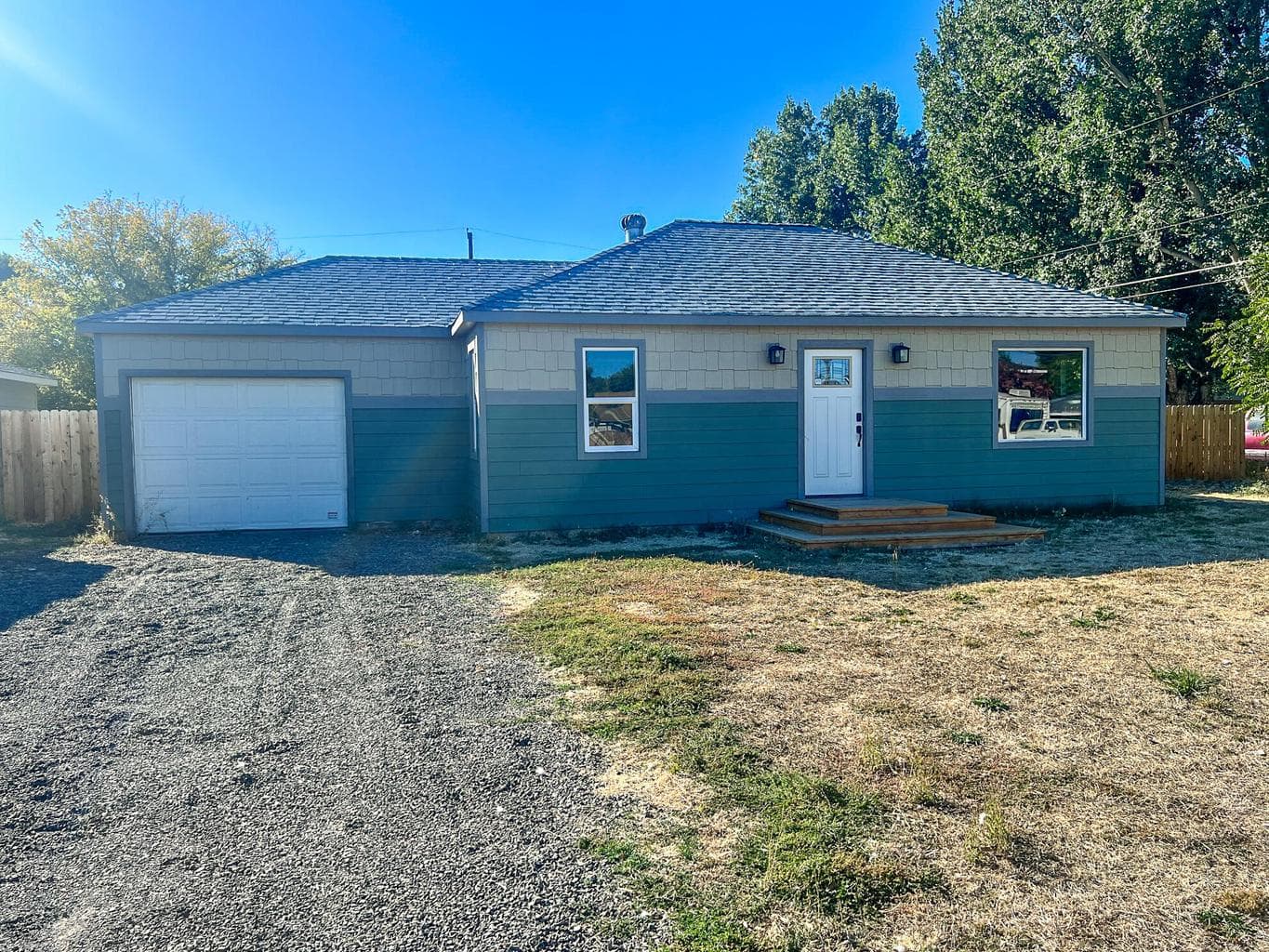 Photo of 601 Fairview 1 of 17