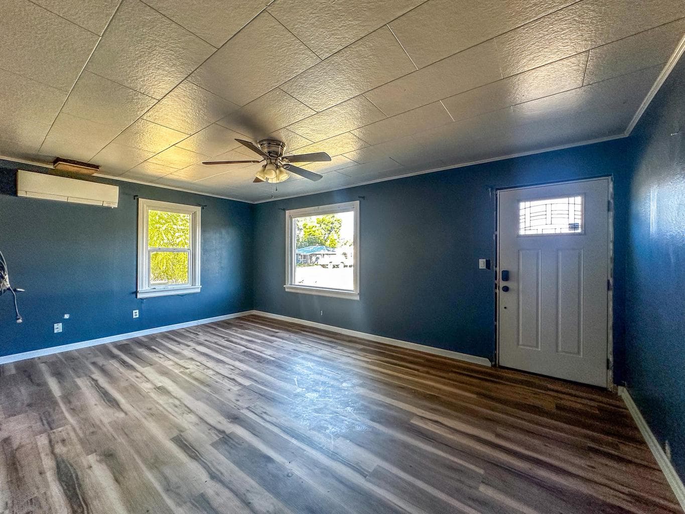 Photo of 601 Fairview 2 of 17