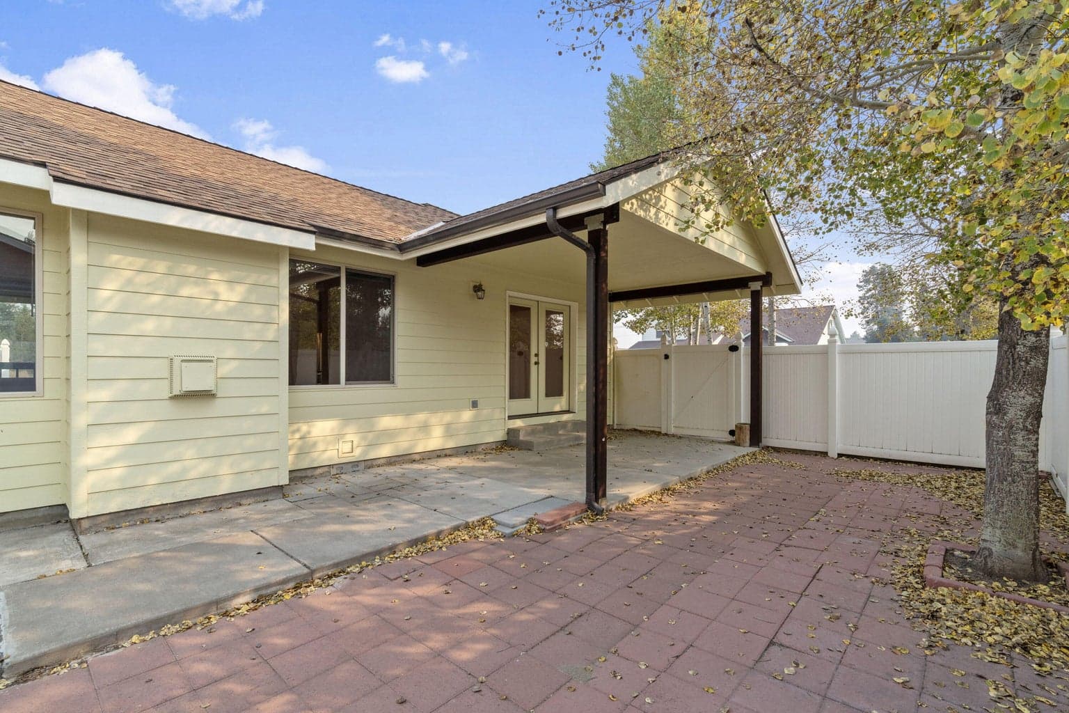 Photo of 16696 Oakridge Place 28 of 36