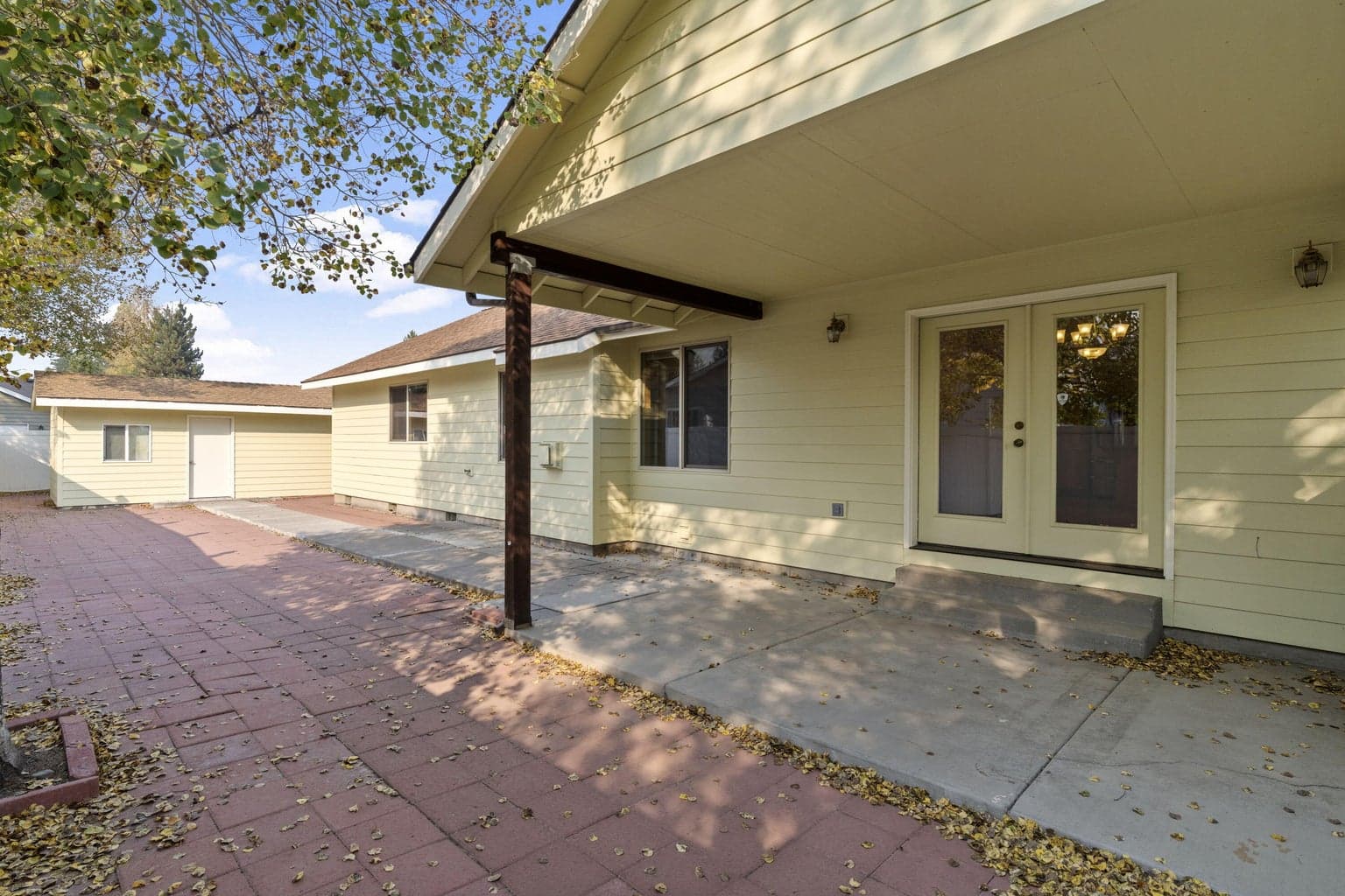 Photo of 16696 Oakridge Place 29 of 36
