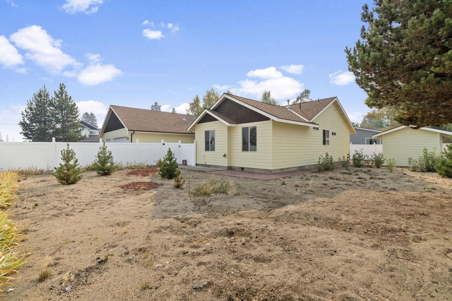 Photo of 16696 Oakridge Place 33 of 36