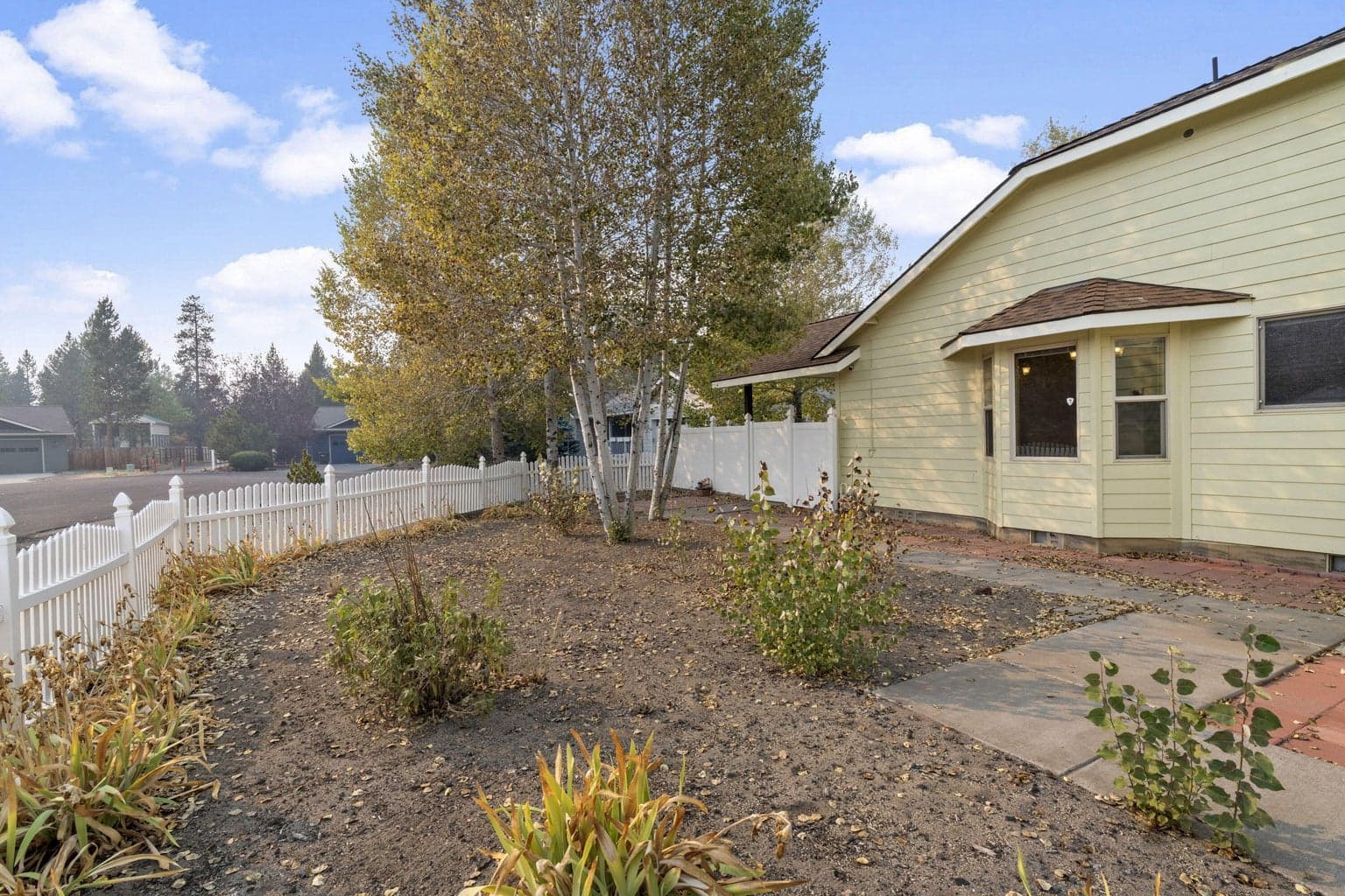 Photo of 16696 Oakridge Place 35 of 36