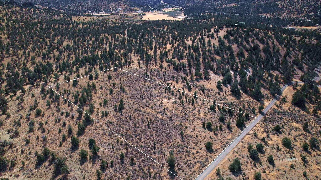 Photo of 10952 SE Spoke Lane 10 of 32