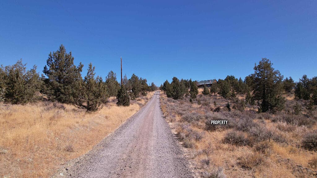 Photo of 10952 SE Spoke Lane 17 of 32