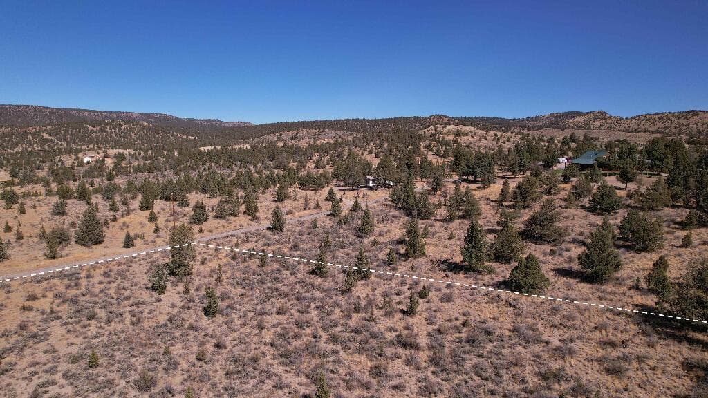 Photo of 10952 SE Spoke Lane 23 of 32