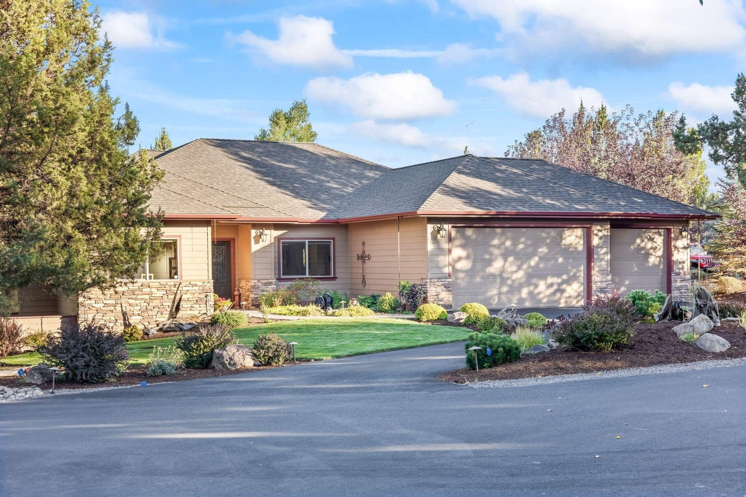 Photo of 370 Avocet Court 45 of 55