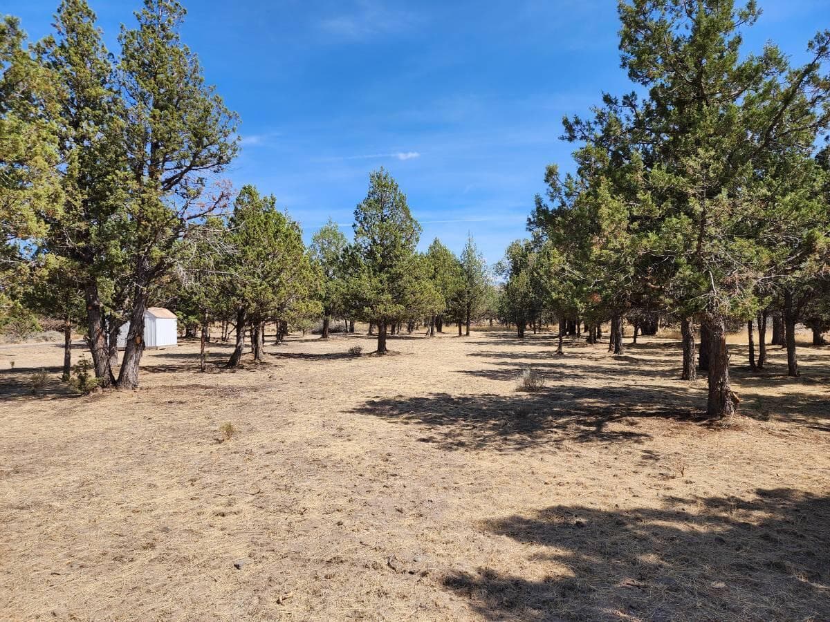 Photo of 7101 SE Lonesome Dove Road 6 of 14
