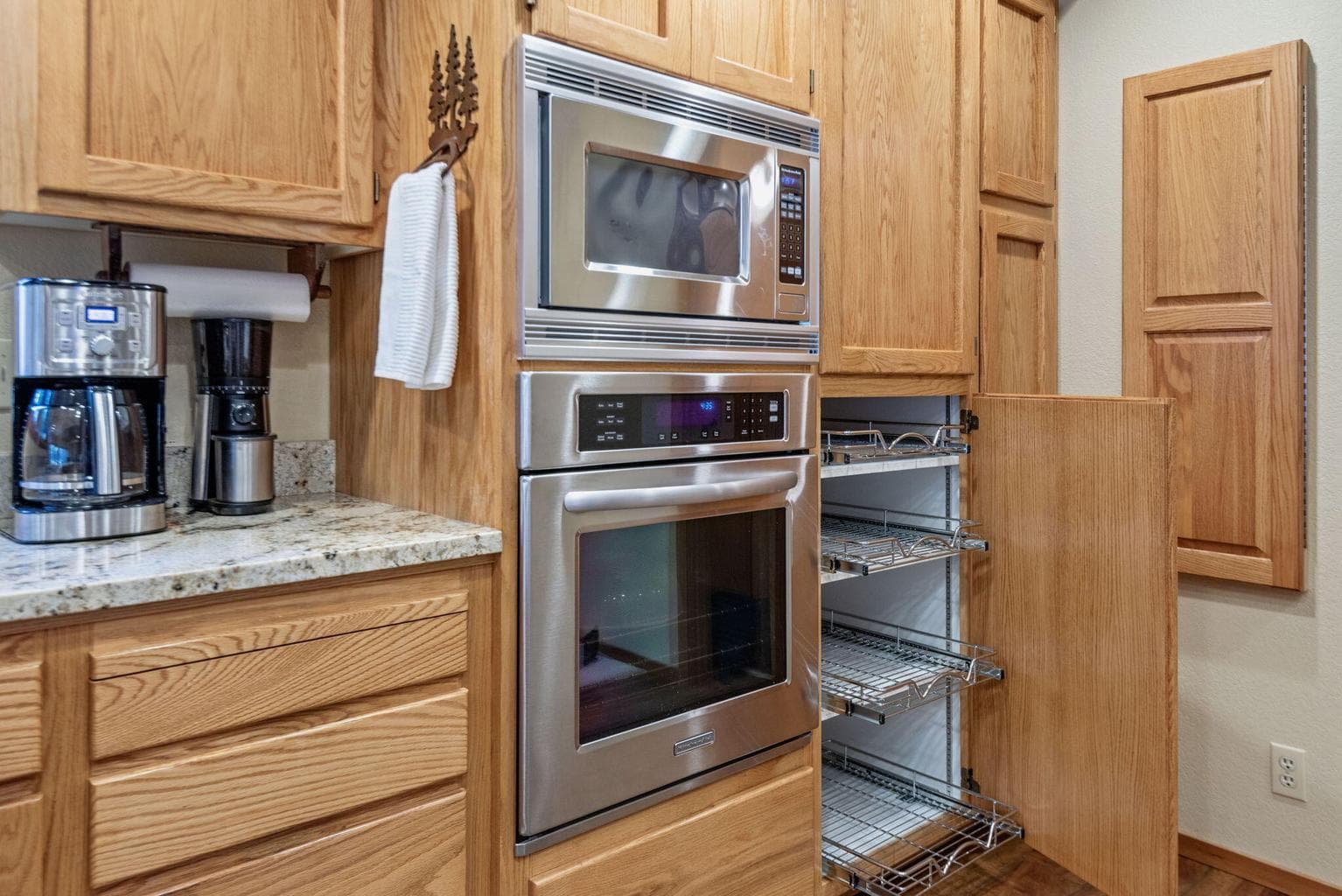 Photo of 17660 Bittern Lane 14 of 34