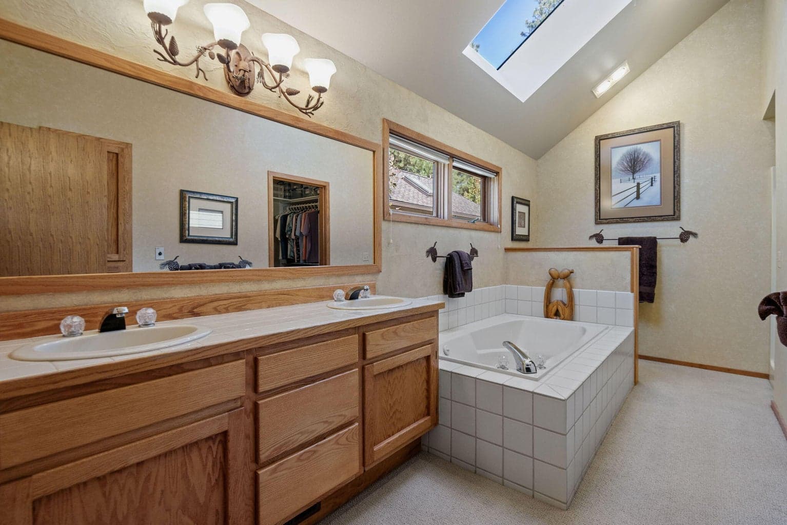 Photo of 17660 Bittern Lane 20 of 34