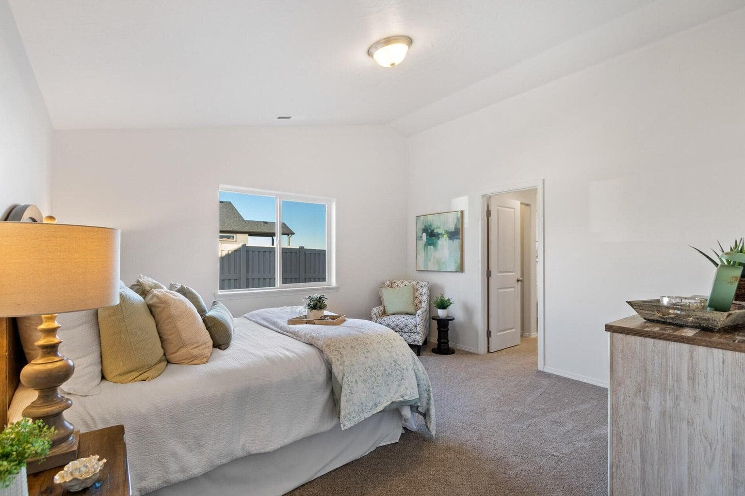Photo of 652 NW Xavier Avenue 9 of 9
