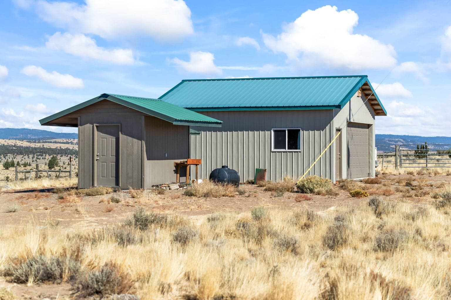 24x24 garage/shop and pump house