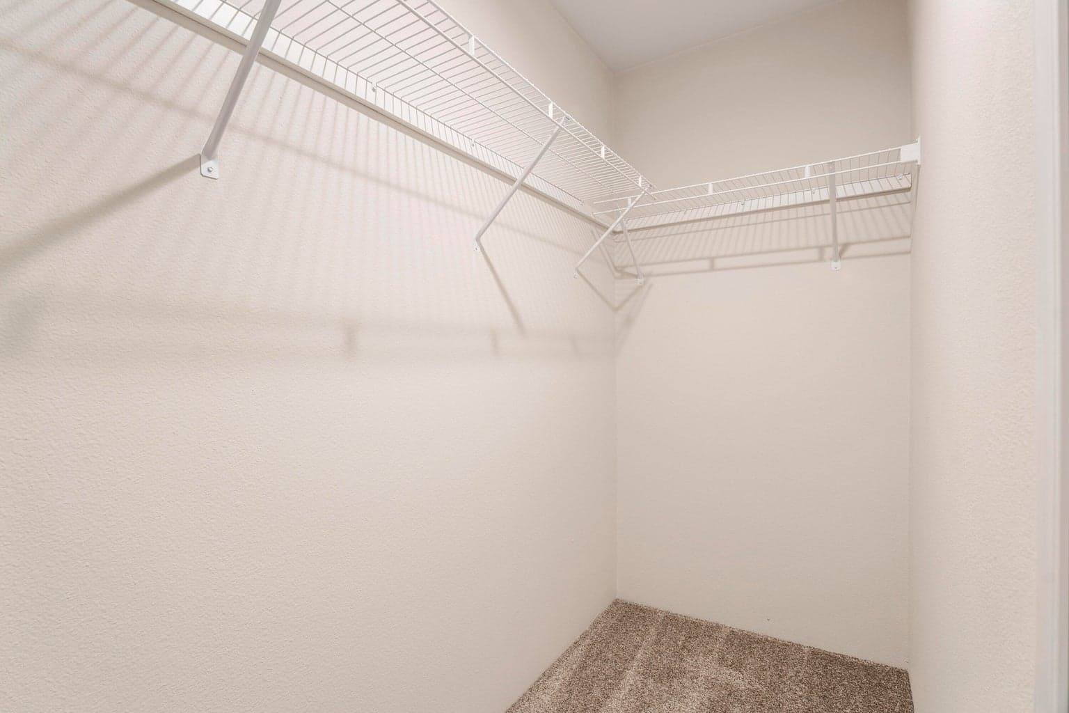 Photo of 16185 South Drive 11 of 27