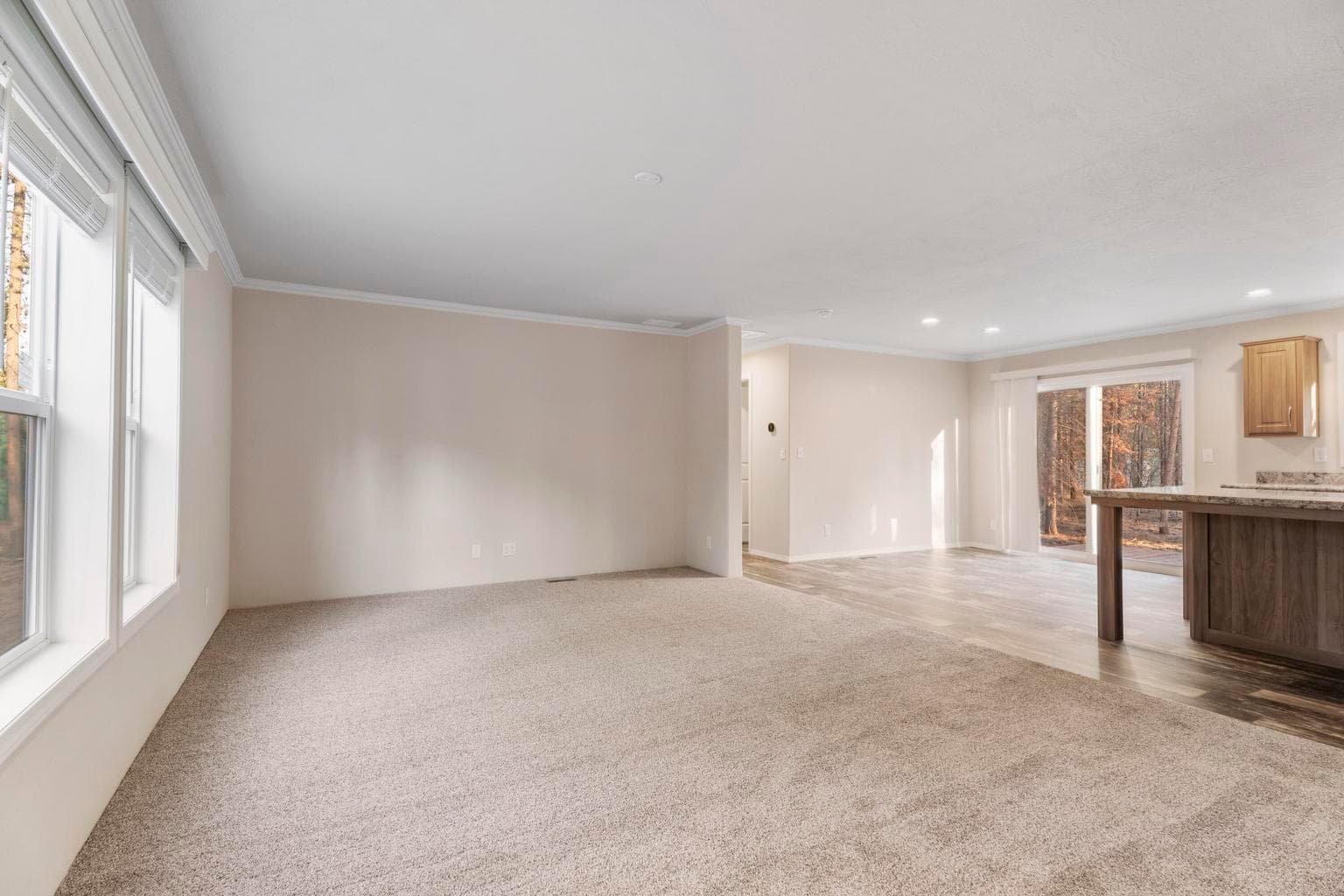 Photo of 16185 South Drive 5 of 27