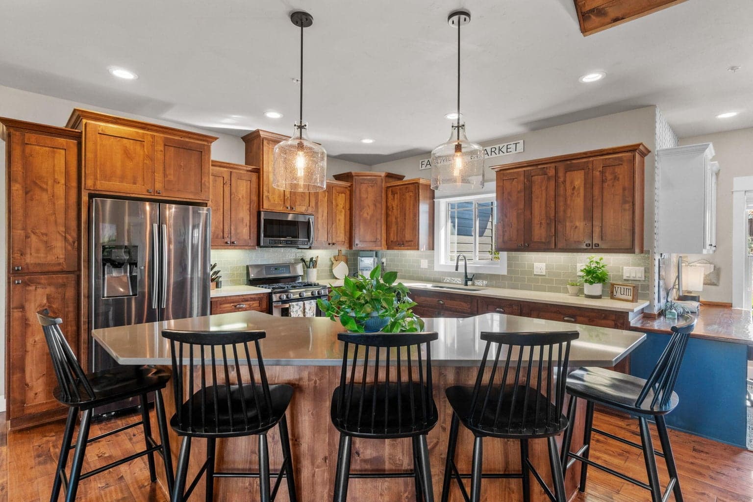 Photo of 3121 SE Breese Way 9 of 46