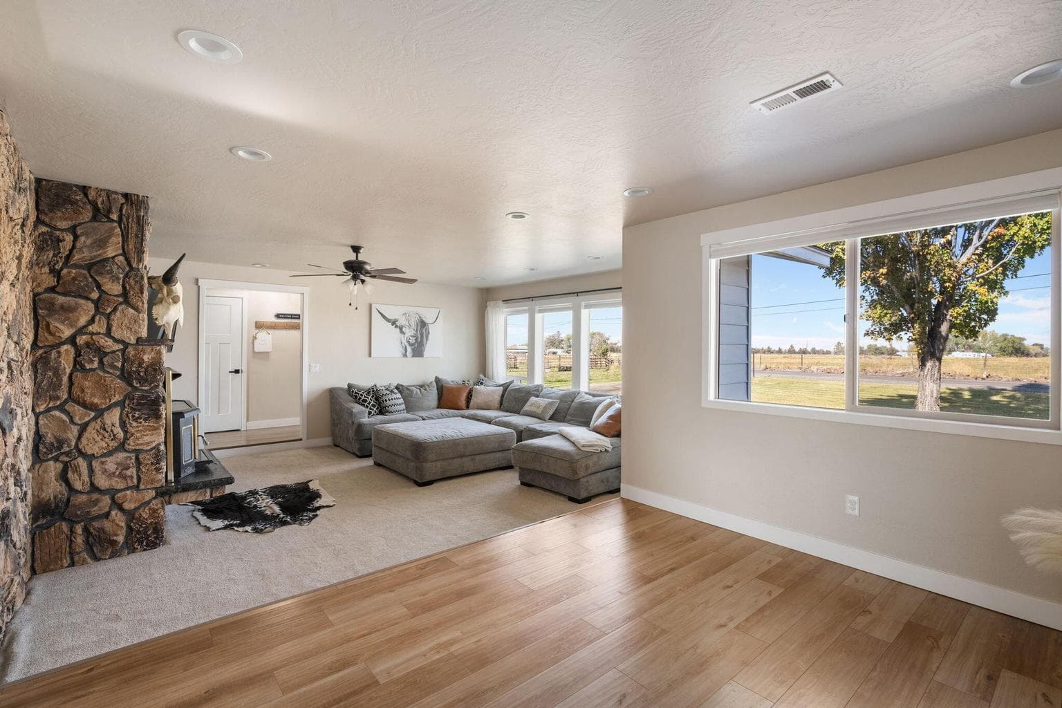 Photo of 3180 NW Hemlock Avenue 20 of 56