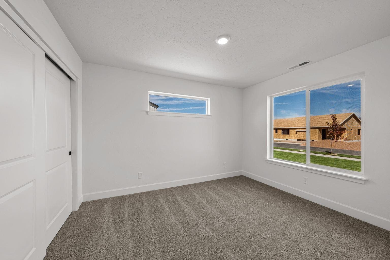 3rd bedroom/office space