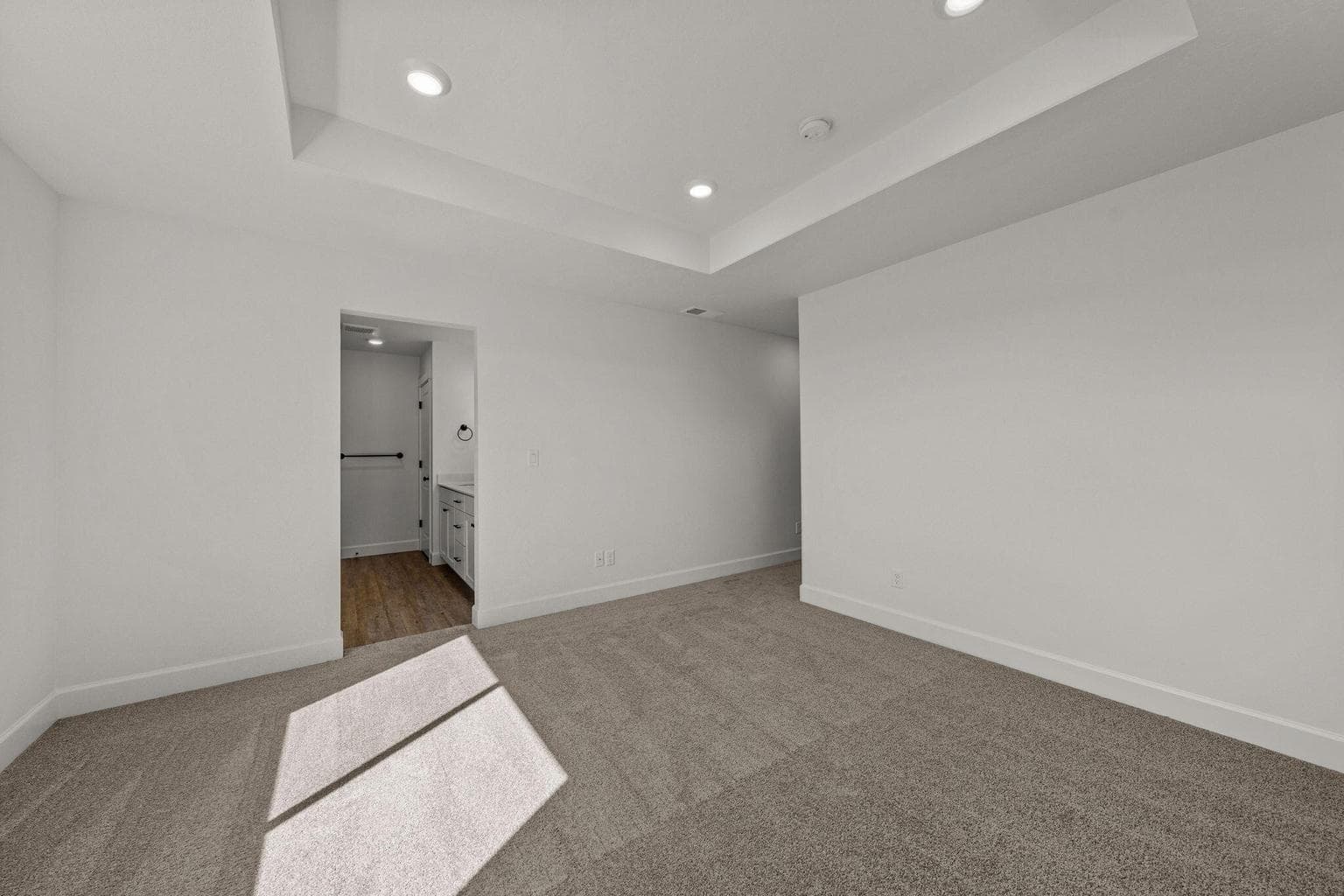 Photo of 315 NW Par Avenue 21 of 25