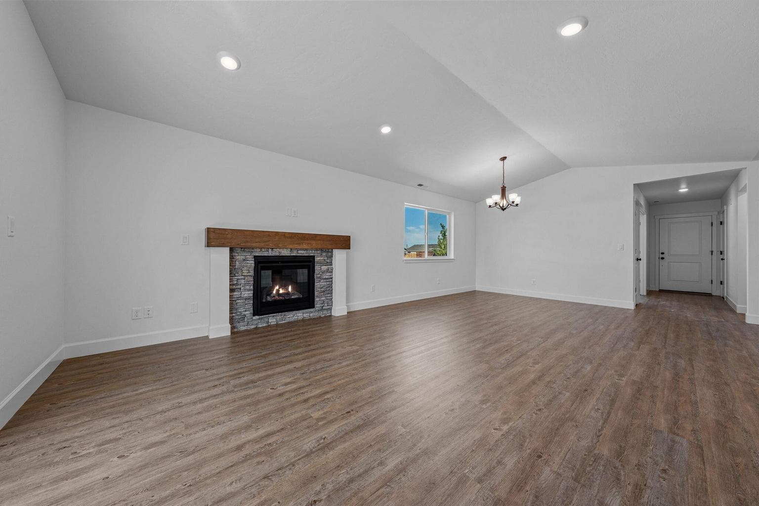 Photo of 315 NW Par Avenue 11 of 25