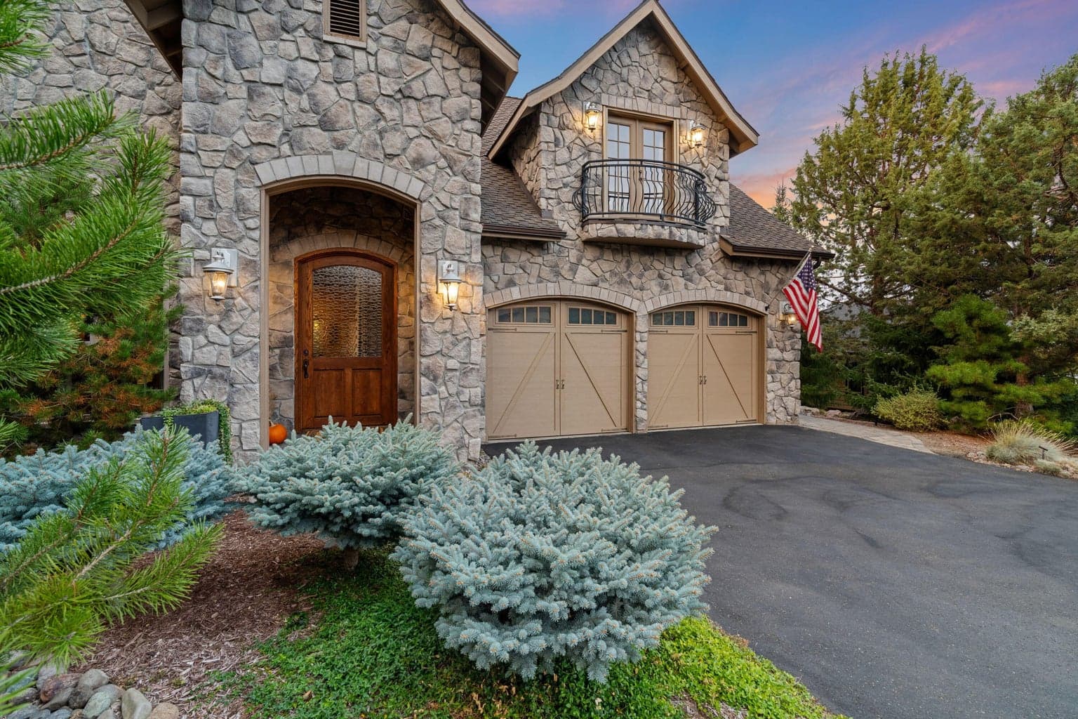 Photo of 10100 Juniper Glen 2 of 40