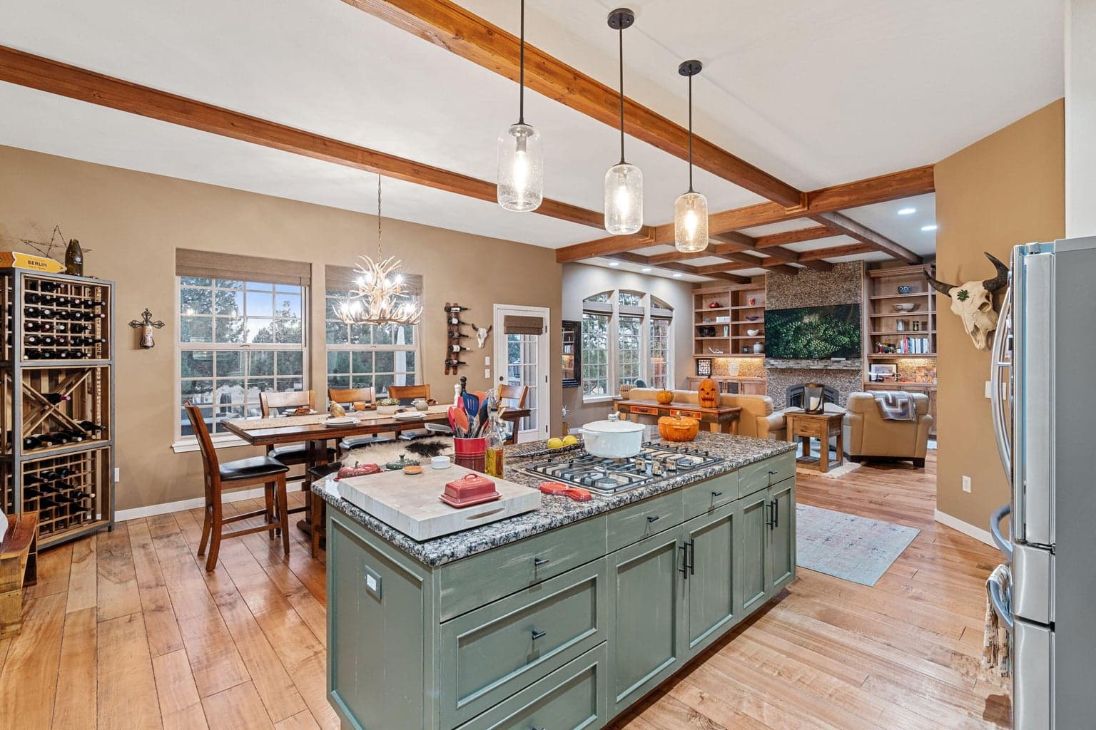 Photo of 10100 Juniper Glen 4 of 40