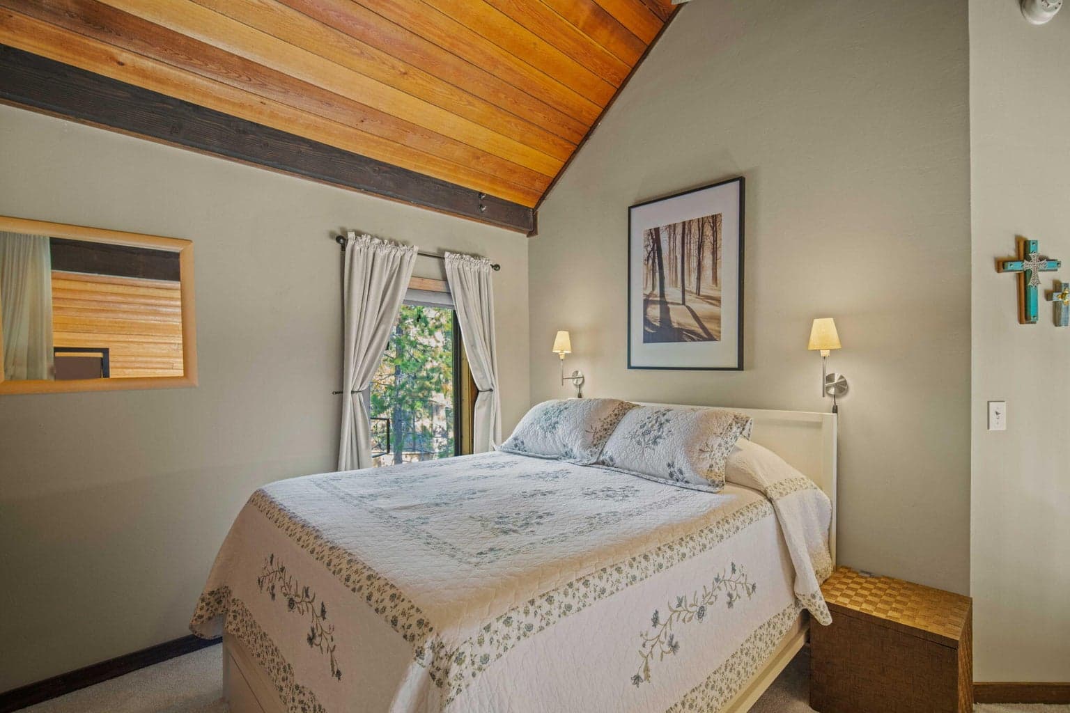 Photo of 17673 Cluster Cabin Lane 23 of 35