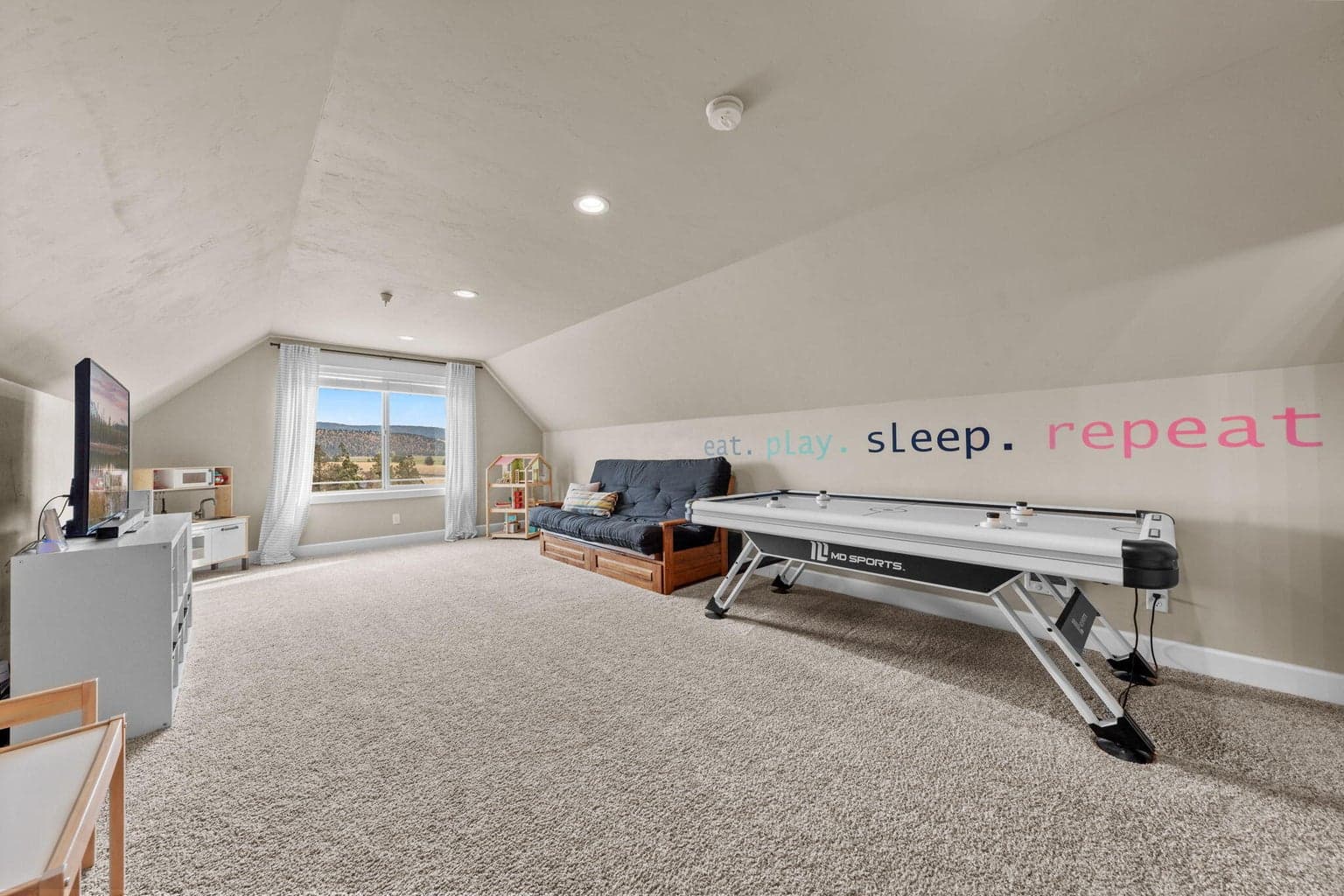 Photo of 3121 SE Breese Way 23 of 46