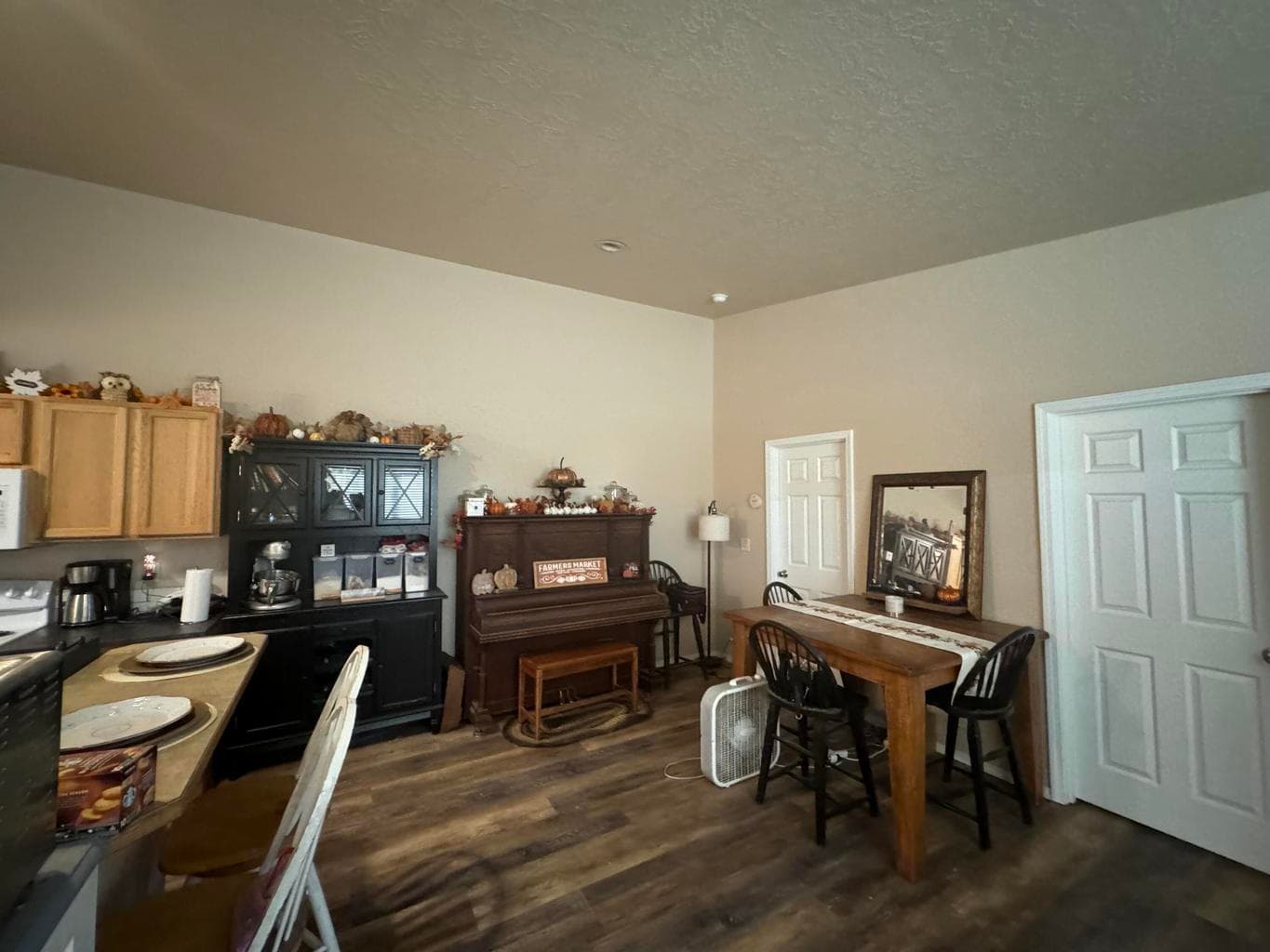 Photo of 16696 Shaw Pine Court 7 of 9